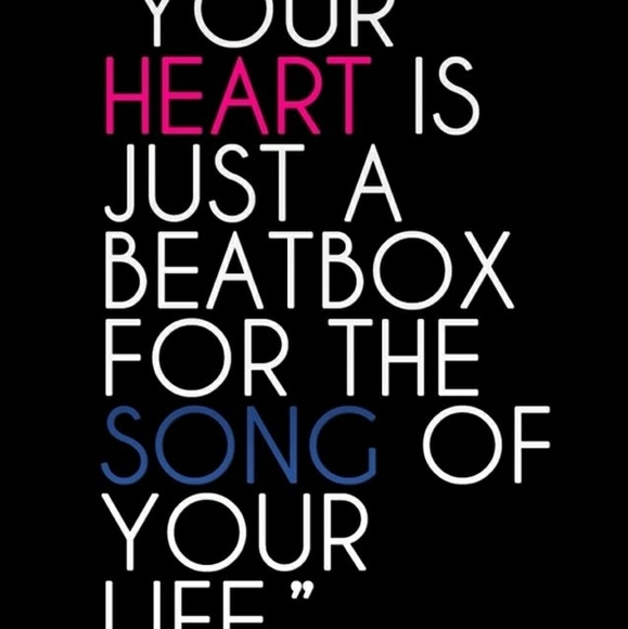 Meet your Posher, Dee - Picture 3 of 6